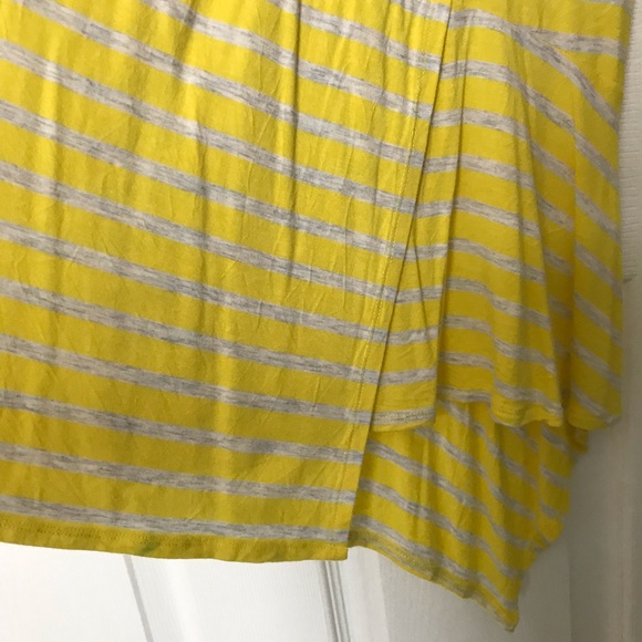 Soft tunic with split bottom. Like new. - Picture 2 of 3